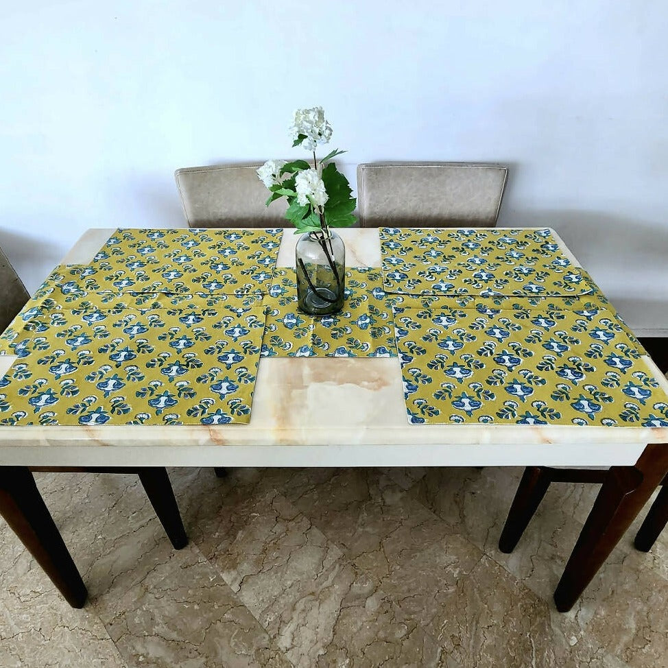 Set Of Table Runner And 6 Placemats_Caidra by Rubyxx Gifting