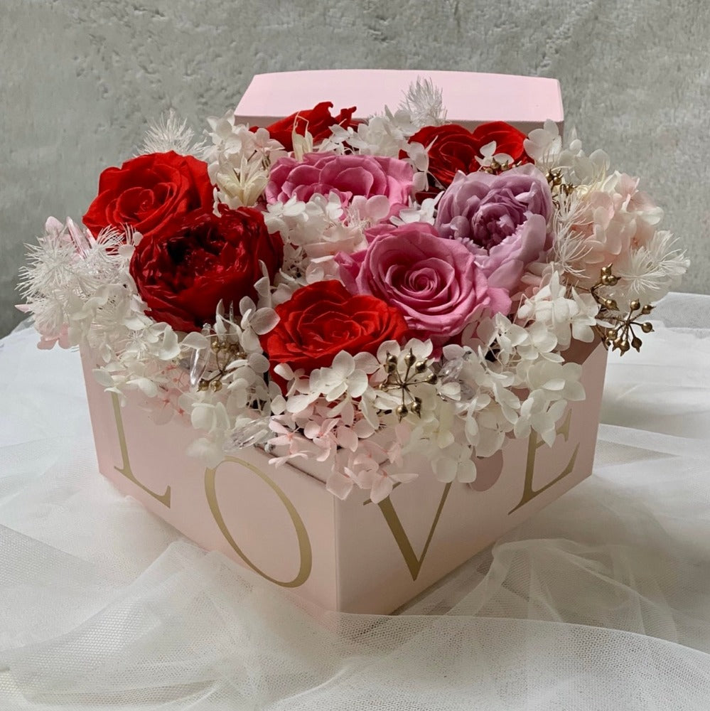 Valentine Bouquet In A Box with 9 Roses and artificial decorations_Caidra by Rubyxx Gifting