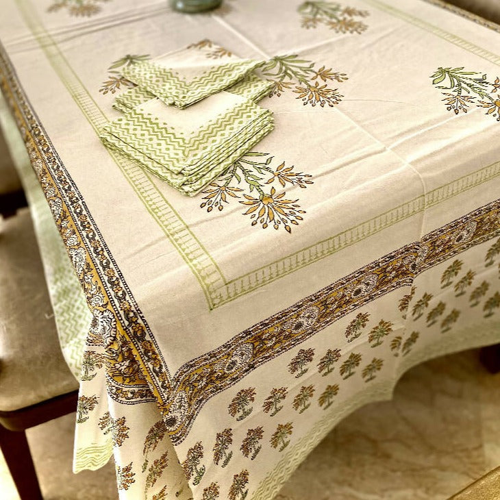 Table cloth and napkins set_Caidra by Rubyxx Gifting