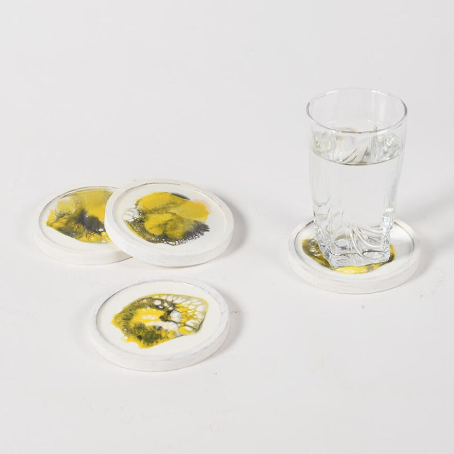 Yellow_Mango Wood Set of Tray & 4 Coasters_Caidra Gifting