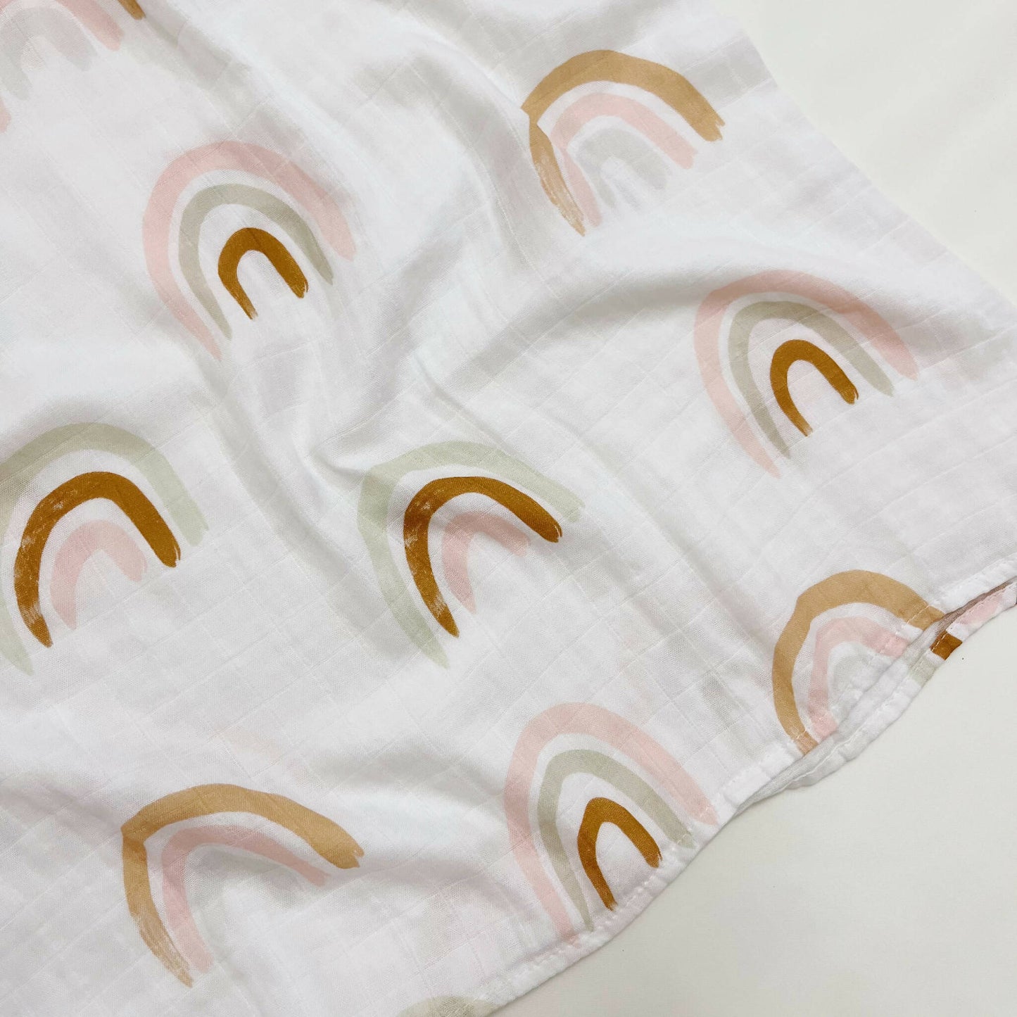 Caidra by Rubyxx Gifting presents Happy Rei’s Bamboo Cotton Muslin Swaddles