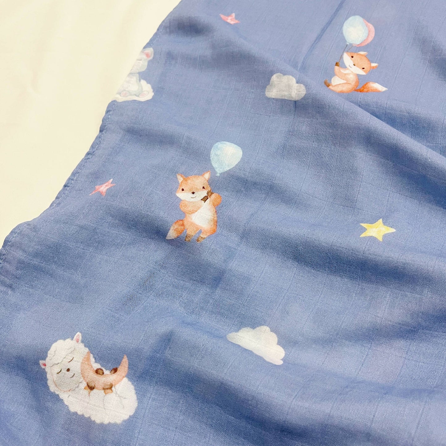 Caidra by Rubyxx Gifting presents Happy Rei’s Bamboo Cotton Muslin Swaddles