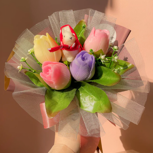 Caidra Gifting's soap flower bouquets are an excellent example of an inexpensive yet thoughtful gift