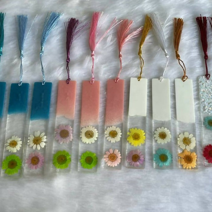 Handmade Resin Floral Bookmark_Caidra by Rubyxx Gifting 