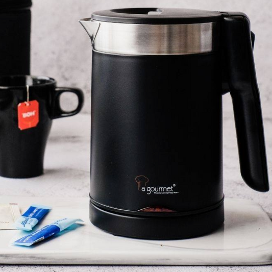 La Gourmet Travel Kettle with Pouch from Caidra by Rubyxx Gifting