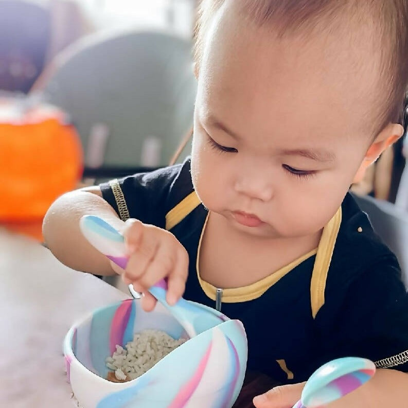 Baby Using the Grow with Bearnie Highback Silicone Bowl & Utensils Feeding Set from Caidra Gifting