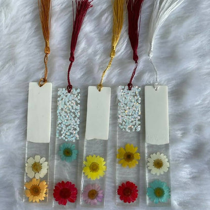 Handmade Resin Floral Bookmark_Caidra by Rubyxx Gifting 